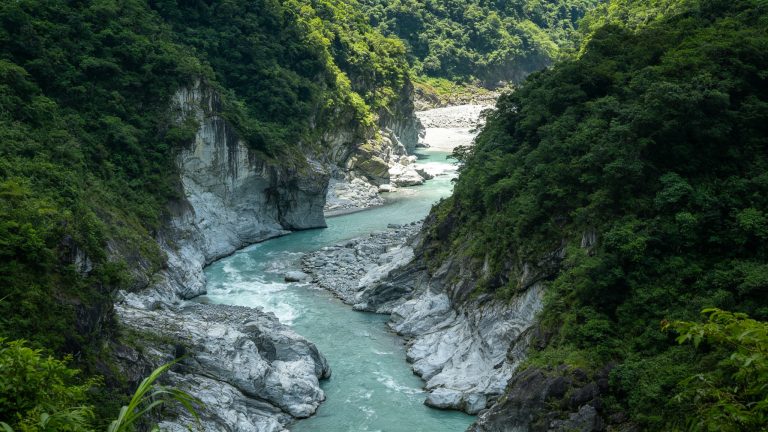 Taiwan Grand Journey: 10-Day Full Island Tour — Taipei, Taroko, East Coast, Kenting & Alishan